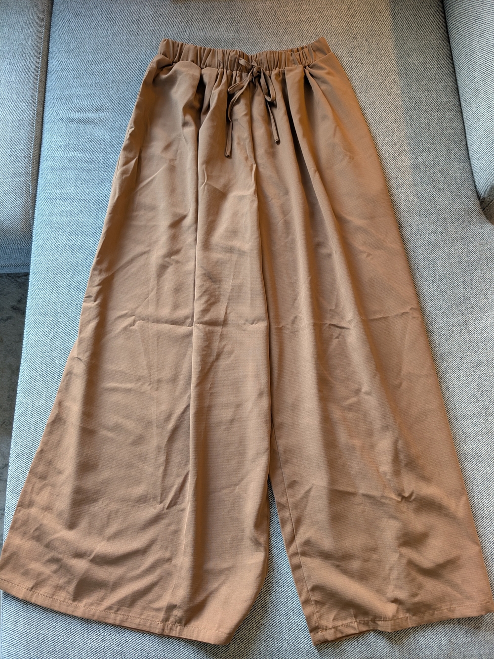 Cider Women's Wide-Leg Drawstring Chinos in Tan Brown